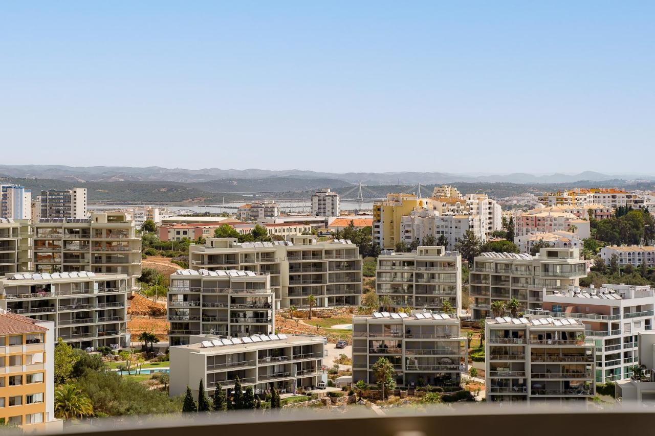 Charming Apartment W/ Pool & Balcony In Portimao By Lovelystay Ngoại thất bức ảnh